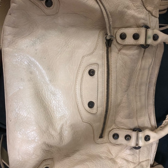 Authentic Balenciaga City Bag in Beige - Picture 4 of 8